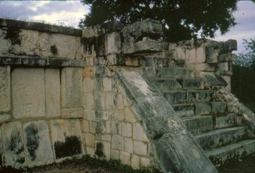 Platform of the Tigers and Eagles
